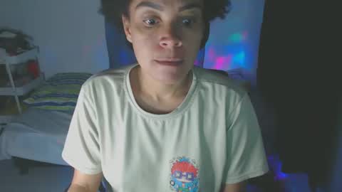 Snapshot of shayna_cute chatting on 03/08/25, 10:00 Shayna online show from 03/08/25, 10:00