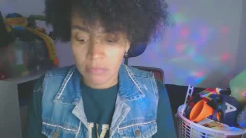 Snapshot of shayna_cute chatting on 09/29/25, 12:05 Shayna online show from 09/29/25, 12:05