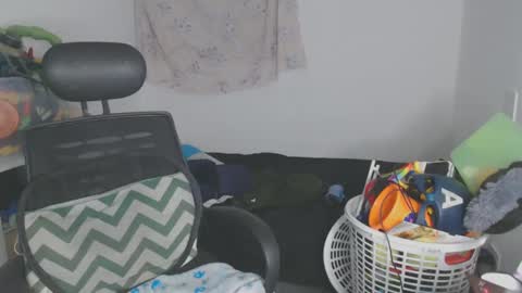 Snapshot of shayna_cute chatting on 10/01/25, 01:44 Shayna online show from 10/01/25, 01:44