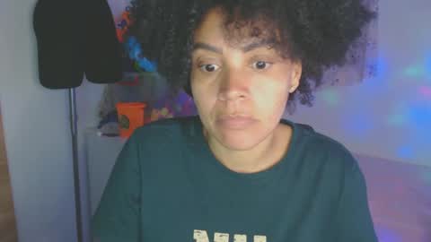 Snapshot of shayna_cute chatting on 10/18/25, 12:57 Shayna online show from 10/18/25, 12:57