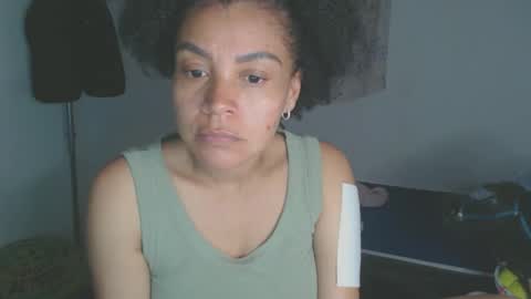 Snapshot of shayna_cute chatting on 11/22/25, 02:54 Shayna online show from 11/22/25, 02:54