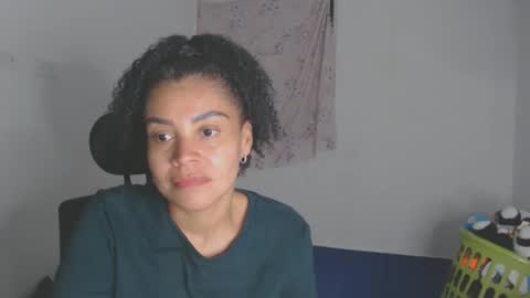 Shayna online show from 12/19/25, 12:17