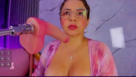 Snapshot of shayra_boobs2 chatting on 06/10/26, 10:14 shayra_boobs2 online show from 06/10/26, 10:14