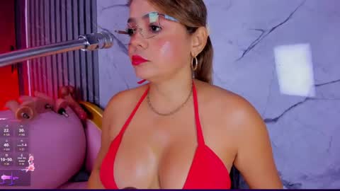 Snapshot of shayra_boobs2 chatting on 06/12/26, 10:36 shayra_boobs2 online show from 06/12/26, 10:36