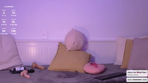 Snapshot of she_lau_ghs chatting on 12/09/24, 10:00 Laura c online show from 12/09/24, 10:00