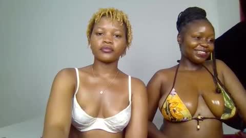 Snapshot of shea_bby chatting on 12/14/25, 05:24 Shea online show from 12/14/25, 05:24