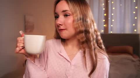 shebuny online show from 03/07/26, 04:20