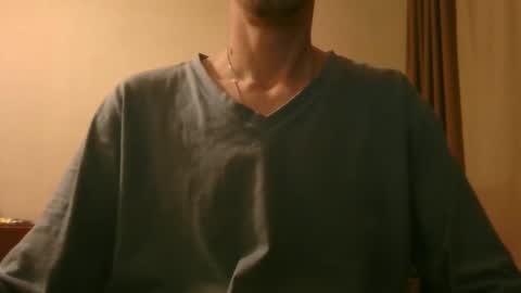 Snapshot of shedevr02 chatting on 01/13/26, 05:40 Roger online show from 01/13/26, 05:40