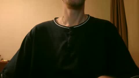 Snapshot of shedevr02 chatting on 01/18/26, 06:12 Roger online show from 01/18/26, 06:12