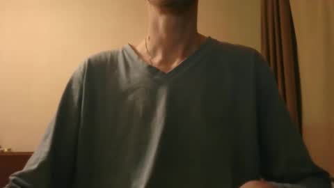 Snapshot of shedevr02 chatting on 02/10/26, 06:45 Roger online show from 02/10/26, 06:45