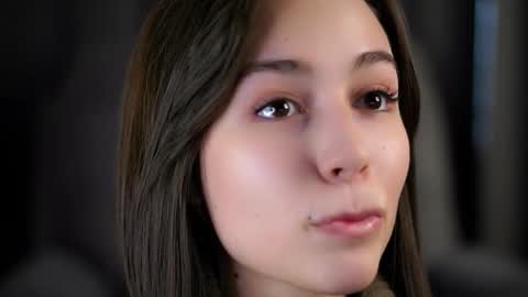 Snapshot of sheenadu chatting on 10/10/25, 02:43 Tessa online show from 10/10/25, 02:43