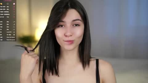 Snapshot of sheenadu chatting on 10/28/25, 01:20 Tessa online show from 10/28/25, 01:20