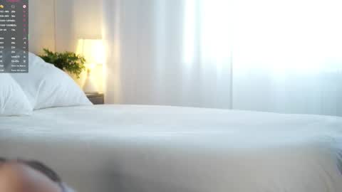 Snapshot of sheenadu chatting on 11/22/25, 07:18 Tessa online show from 11/22/25, 07:18