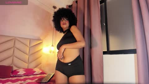 Snapshot of sheeylopez chatting on 11/21/25, 03:16 sheeylopez online show from 11/21/25, 03:16