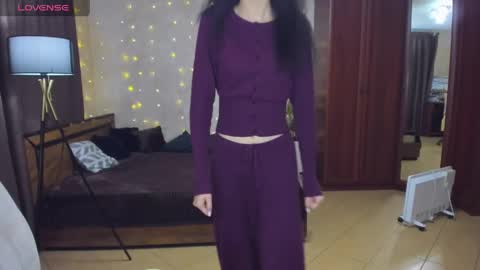 Sheila online show from 04/17/26, 05:10