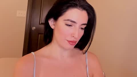 sheisallthat online show from 10/17/25, 02:04