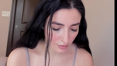 sheisallthat online show from 11/12/25, 08:41