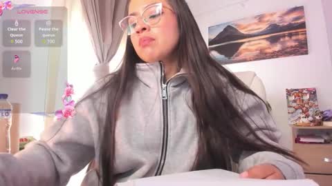 lau online show from 12/04/25, 01:20