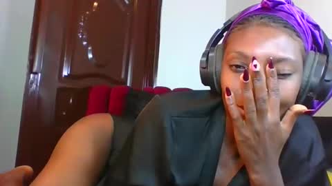 shelia420715 online show from 03/25/26, 06:52