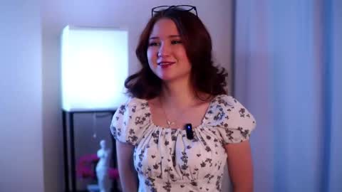 Snapshot of sheliamuyres chatting on 02/04/26, 01:39 Lina online show from 02/04/26, 01:39