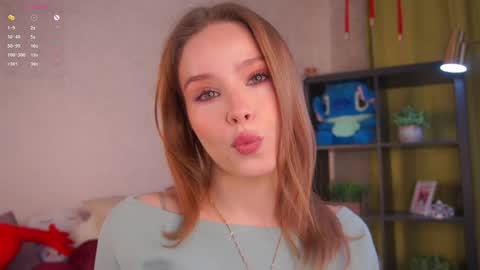 Lina online show from 04/10/26, 01:55