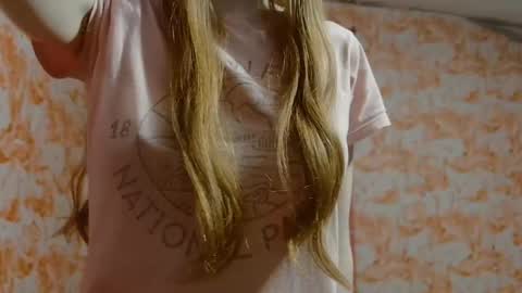 Erika online show from 11/22/25, 03:49