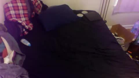 Snapshot of shellbulletburst chatting on 02/07/26, 08:01 caught up in you online show from 02/07/26, 08:01