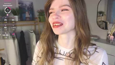 Snapshot of shelleyborom chatting on 03/08/25, 04:01 Sofia online show from 03/08/25, 04:01