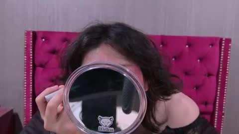 Snapshot of shelly_bat chatting on 06/27/26, 10:37 Shelly online show from 06/27/26, 10:37