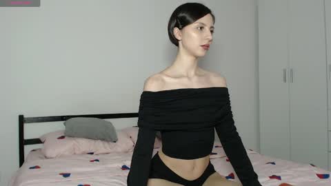 Snapshot of shellydiamon chatting on 05/14/26, 07:20 Shelly online show from 05/14/26, 07:20