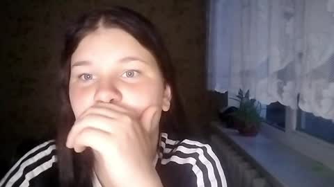 Snapshot of shellydiffley chatting on 06/08/26, 06:19 Shelly online show from 06/08/26, 06:19