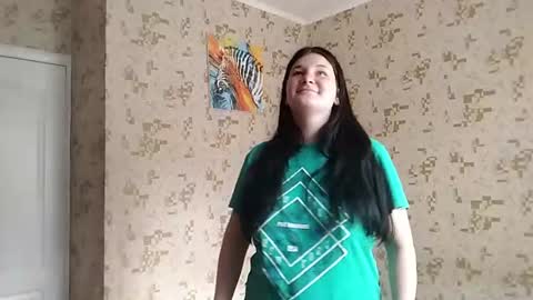 Snapshot of shellydiffley chatting on 06/12/26, 03:11 Shelly online show from 06/12/26, 03:11