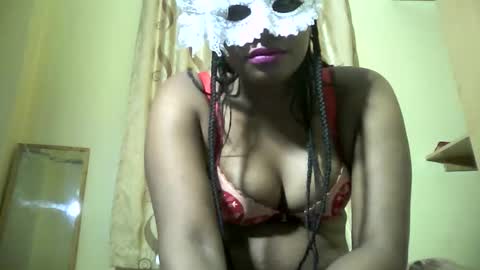 Snapshot of shellynewest chatting on 11/02/25, 09:06 shelly online show from 11/02/25, 09:06