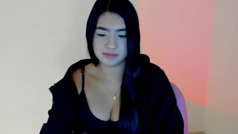 Snapshot of shellyrayhs1 chatting on 11/18/25, 02:17 Shelly rayhs online show from 11/18/25, 02:17