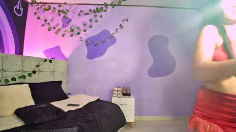 Snapshot of shelsy_boom chatting on 02/18/26, 02:13 Shelsy online show from 02/18/26, 02:13