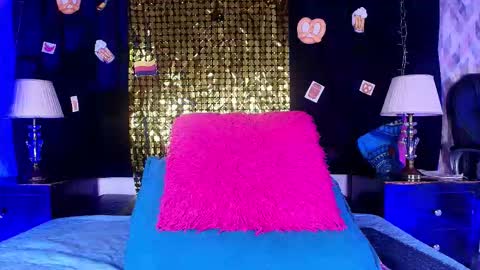 Shelsy online show from 09/13/25, 11:54