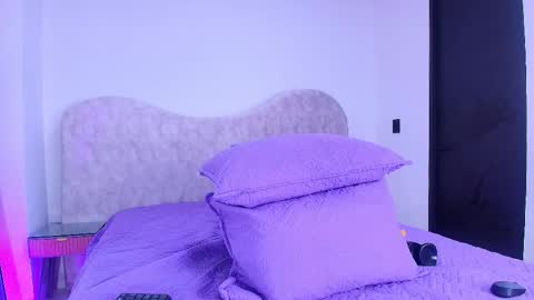 Shelsy online show from 11/18/25, 11:58