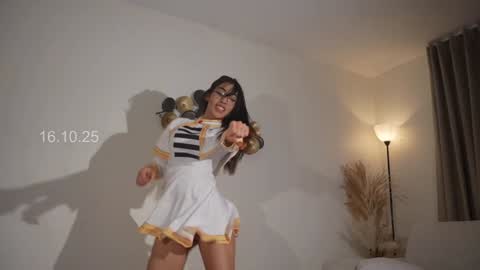 Snapshot of shena_nomy chatting on 10/16/25, 11:06 In instagram shena nomy online show from 10/16/25, 11:06