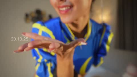 Snapshot of shena_nomy chatting on 10/20/25, 11:05 In instagram shena nomy online show from 10/20/25, 11:05