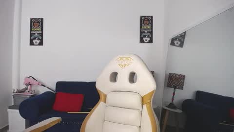 Shena online show from 11/29/25, 09:23