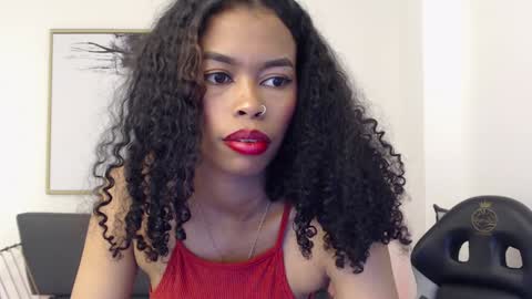 Snapshot of shenna_brunette_ chatting on 12/04/24, 04:38 Shenna online show from 12/04/24, 04:38