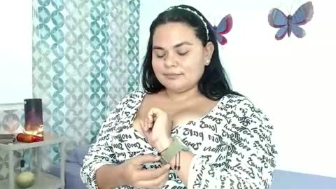 Shenoa online show from 04/28/26, 07:08