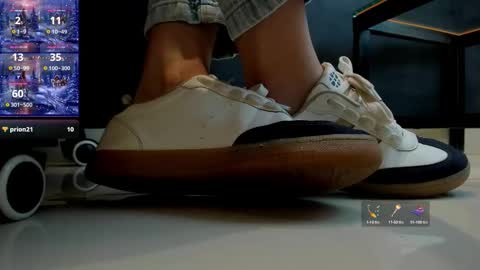 .. Sherilk .. online show from 12/19/25, 10:39