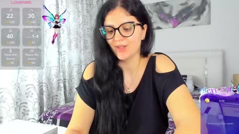 Snapshot of sherllystone chatting on 01/23/25, 01:35 Miky online show from 01/23/25, 01:35