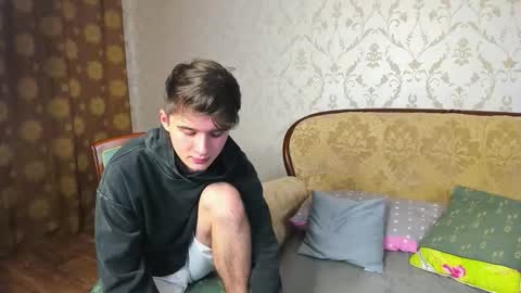 Max online show from 10/01/25, 08:15