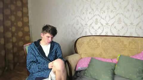 Max online show from 10/03/25, 08:28