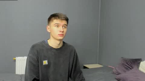 Max online show from 11/14/25, 07:56