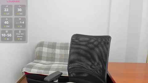 sherril_fox online show from 10/28/25, 07:12