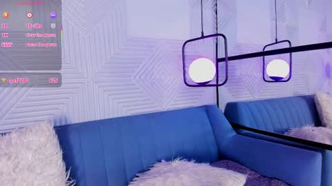 mia online show from 02/10/25, 02:16