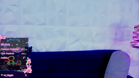 mia online show from 02/13/25, 11:26